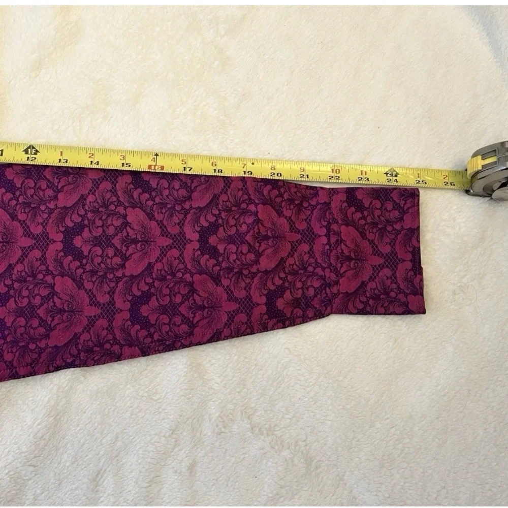 Robert Graham Bayview Classic Fit Shirt Mens Small Raspberry Paisley Button NWT - Picture 8 of 8